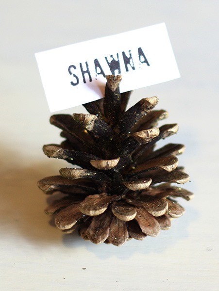 pinecone-place-card